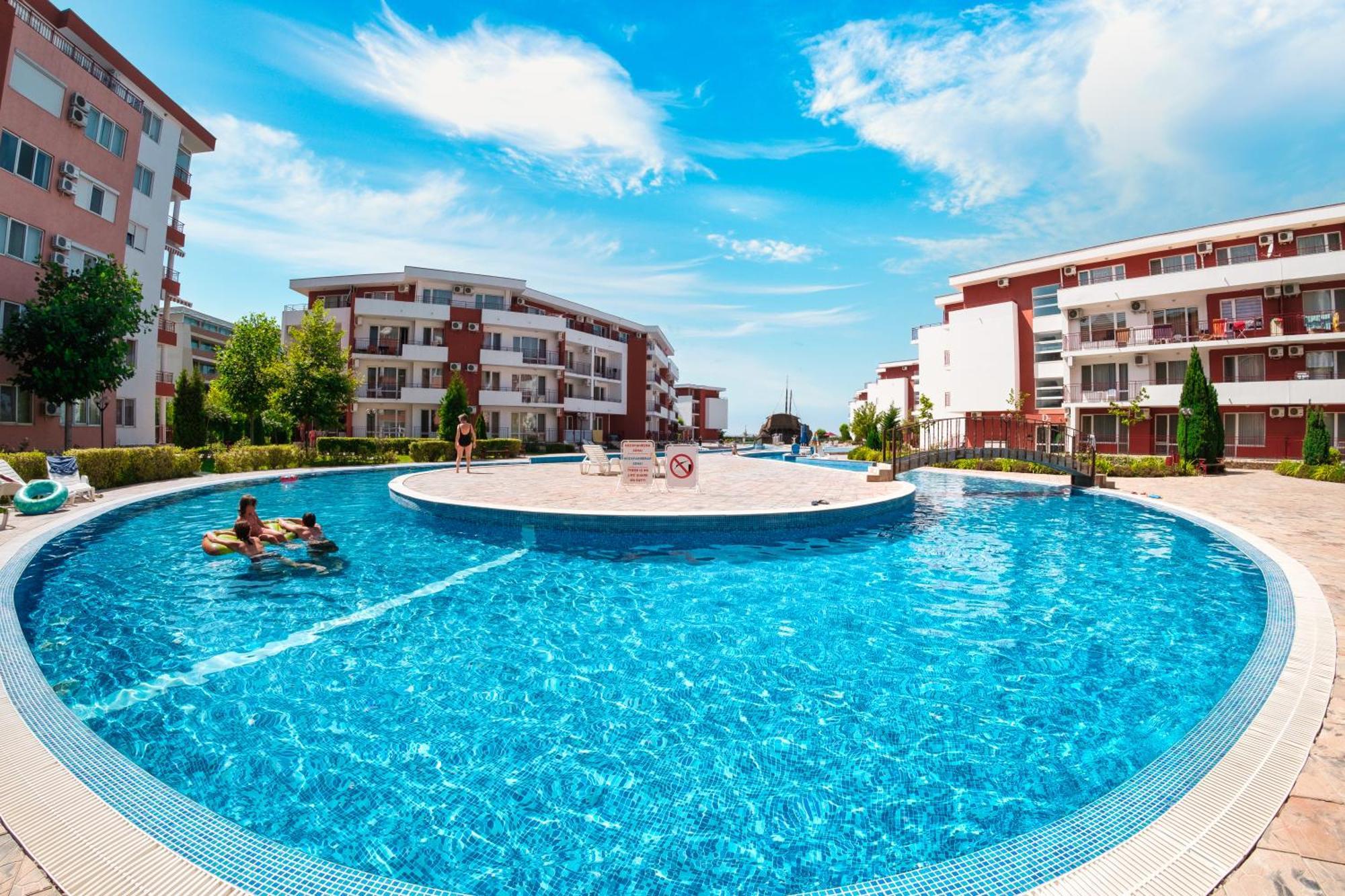 Privilege Fort Beach Apartments Светий Влас Екстер'єр фото
