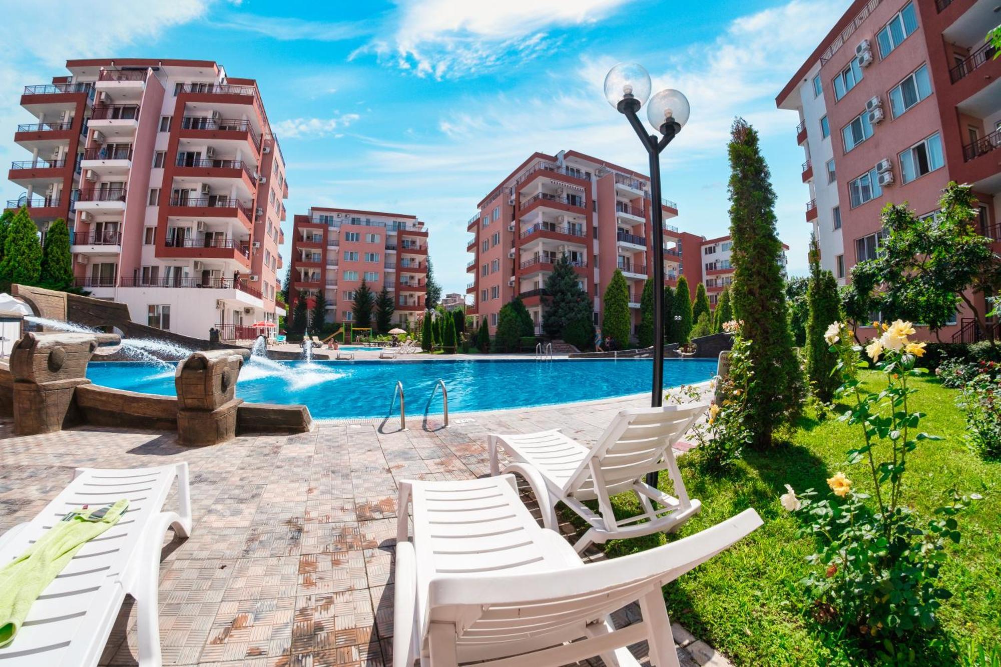 Privilege Fort Beach Apartments Светий Влас Екстер'єр фото