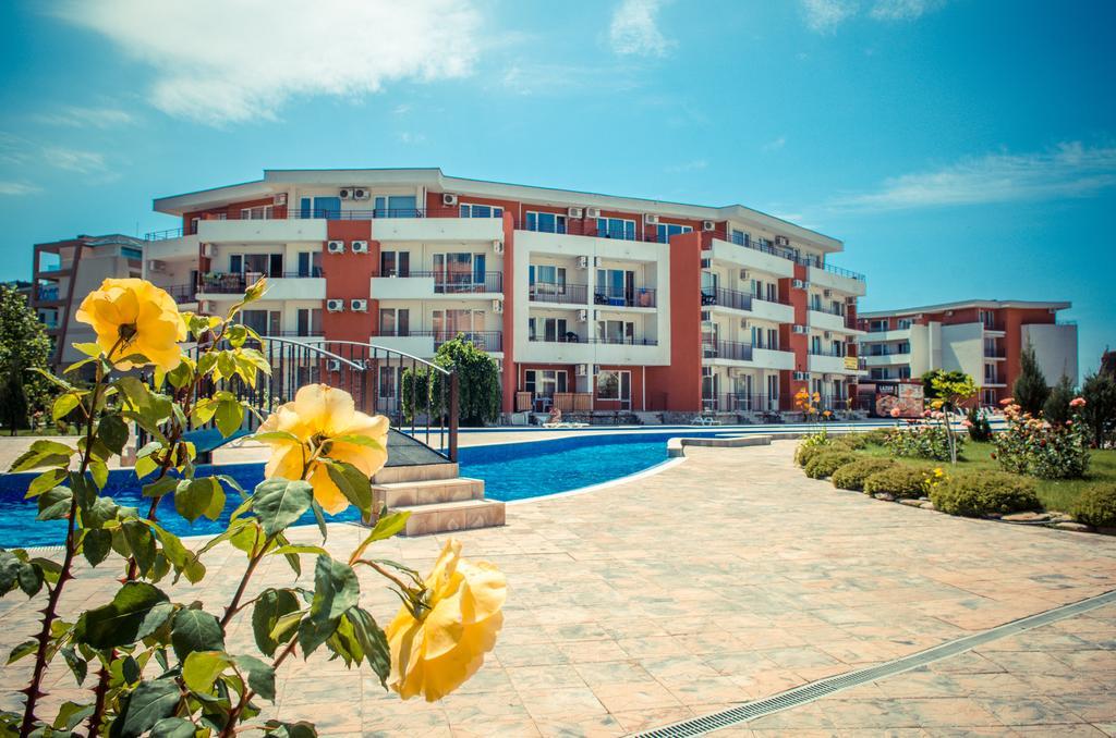 Privilege Fort Beach Apartments Светий Влас Екстер'єр фото