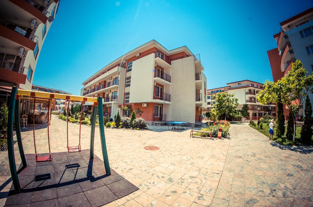 Privilege Fort Beach Apartments Светий Влас Екстер'єр фото