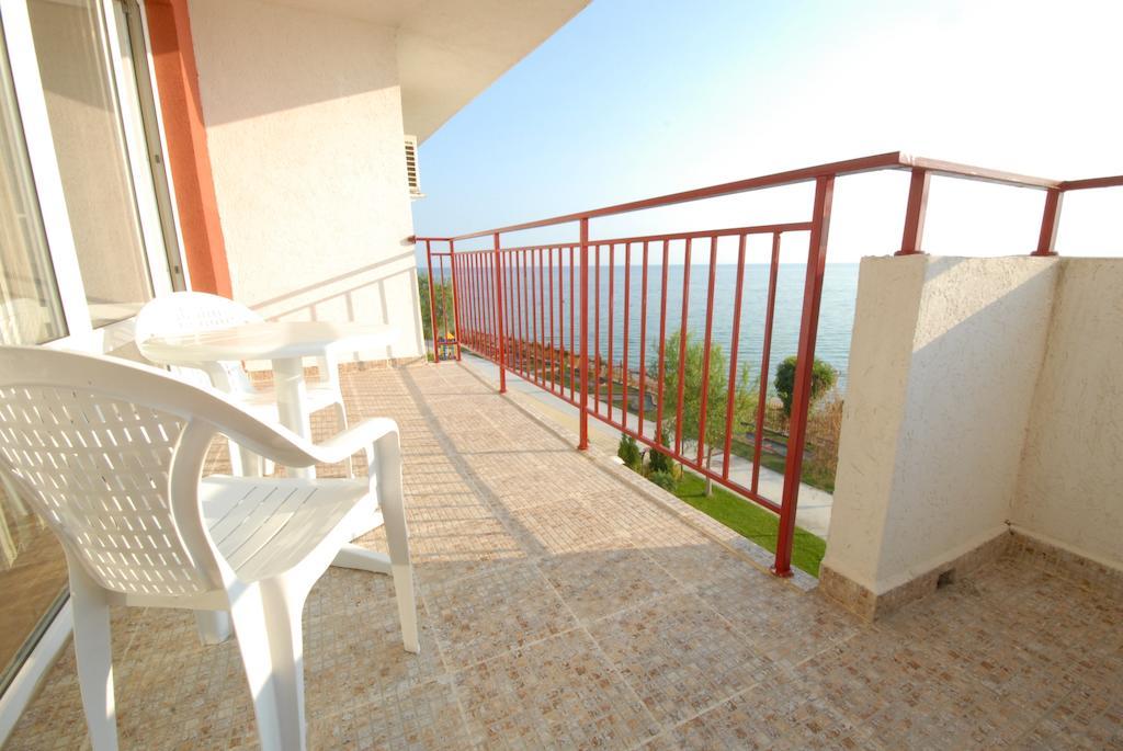 Privilege Fort Beach Apartments Светий Влас Екстер'єр фото