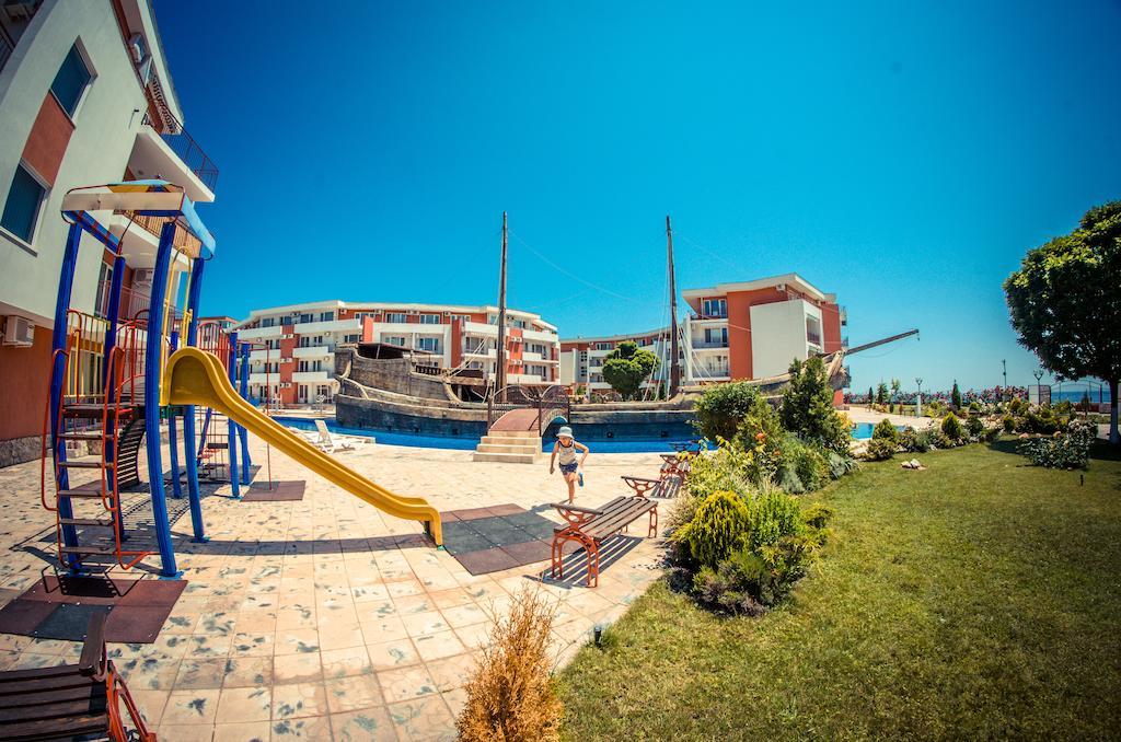Privilege Fort Beach Apartments Светий Влас Екстер'єр фото